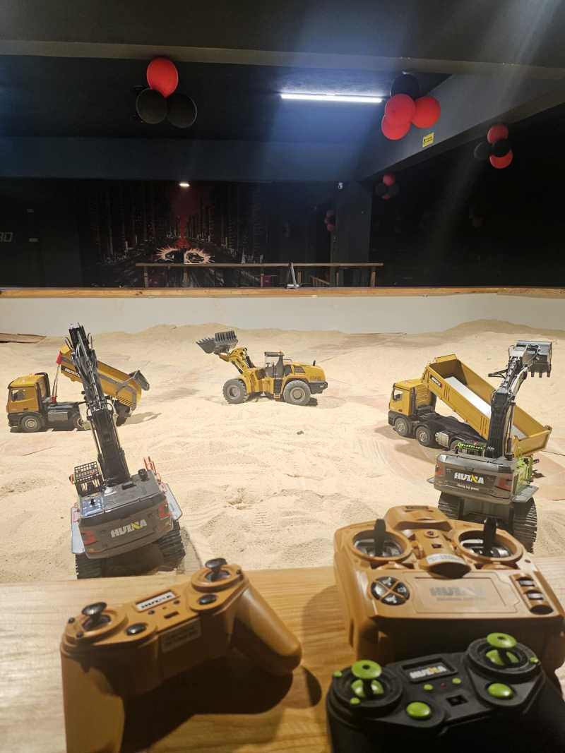 Why Indoor RC Racing & OffRoad Driving Experience Is a MustTry in Bangalore